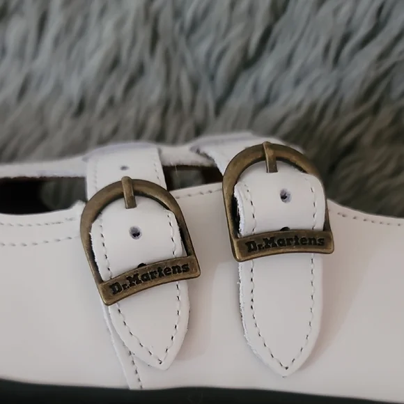 Dr. Martens White Heart Flats - Picture 2 of 8